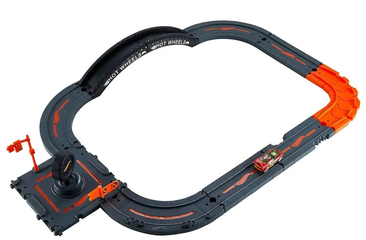 Игровой набор Hot Wheels City Track
