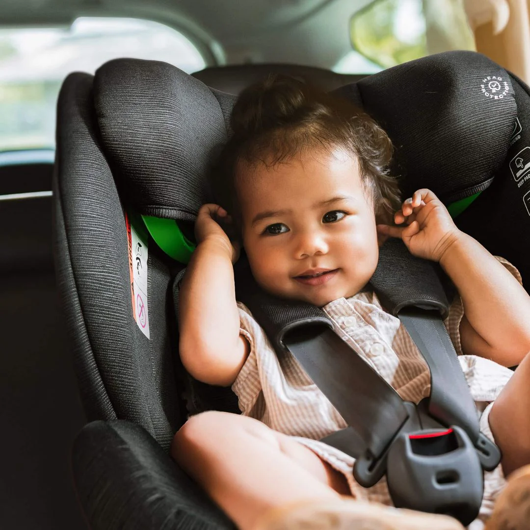 Scaun auto rotativ cu isofix BabyGo Prime Black, 40-150 cm, certificat R129
