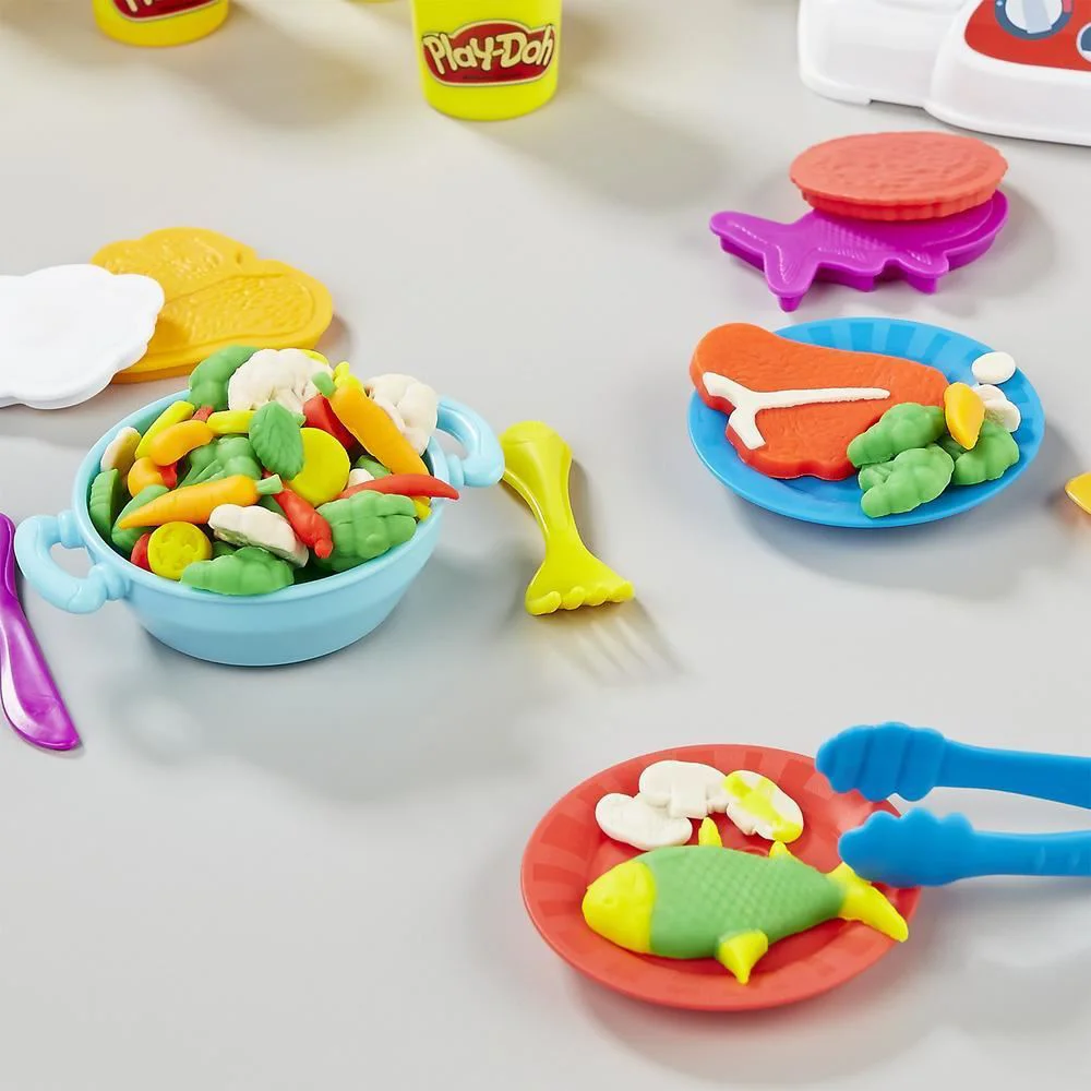Set de plastilina Play-Doh Aragaz cu forme pentru taiat