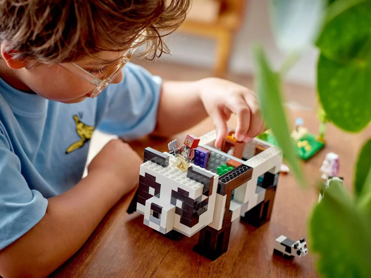 Конструктор Lego Minecraft Дом панды, 553 эл. foto