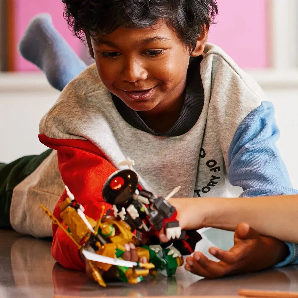 Set de constructie Lego Ninjago Lupta cu robotul Evo al lui Lloyd, 223 el. foto