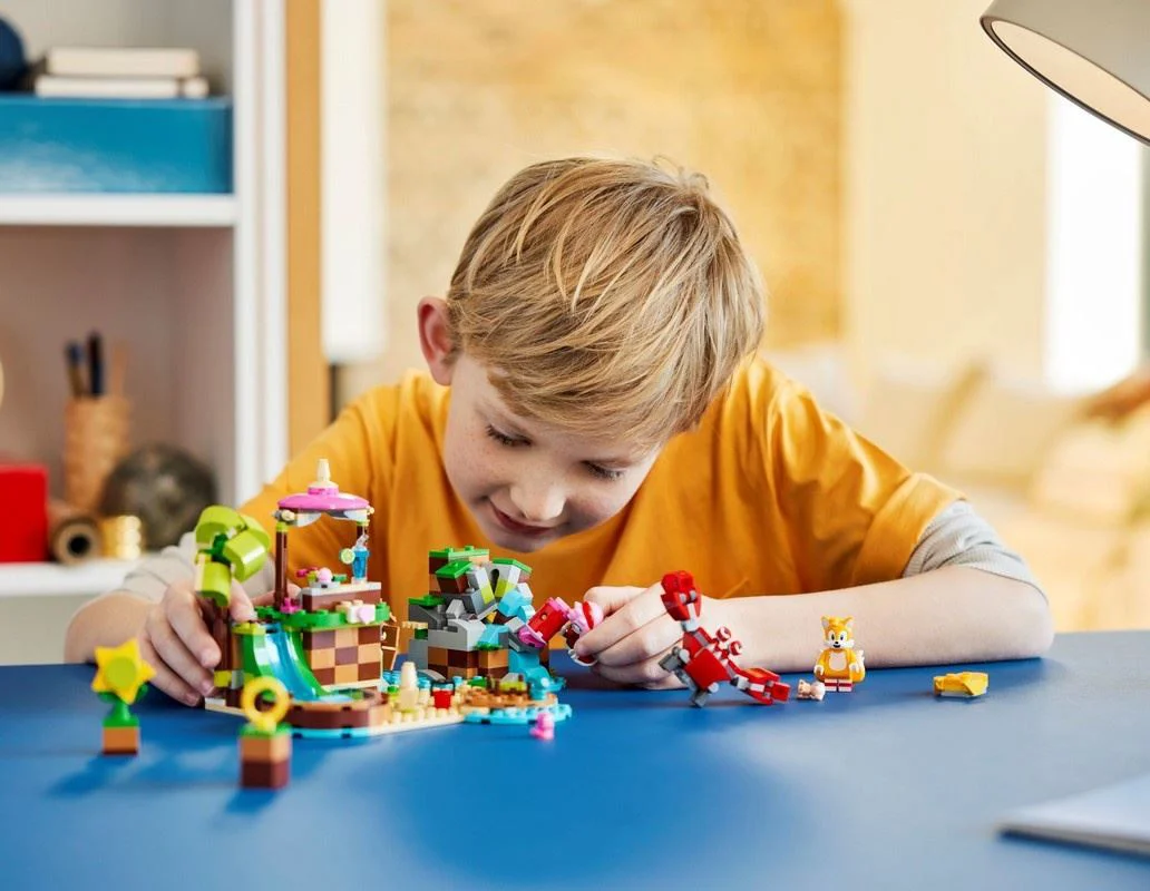 Set de constructie Lego Insula lui Amy pentru salvarea animalelor, 388 el. foto