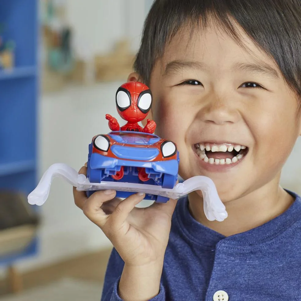 Figurina Hasbro Spider Man cu vehicul