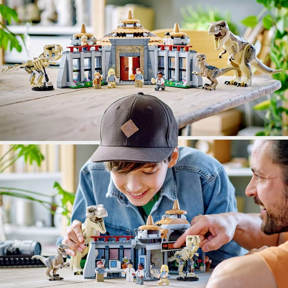 LEGO Jurassic World - Центр для посетителей: Ти-рекс против Раптора