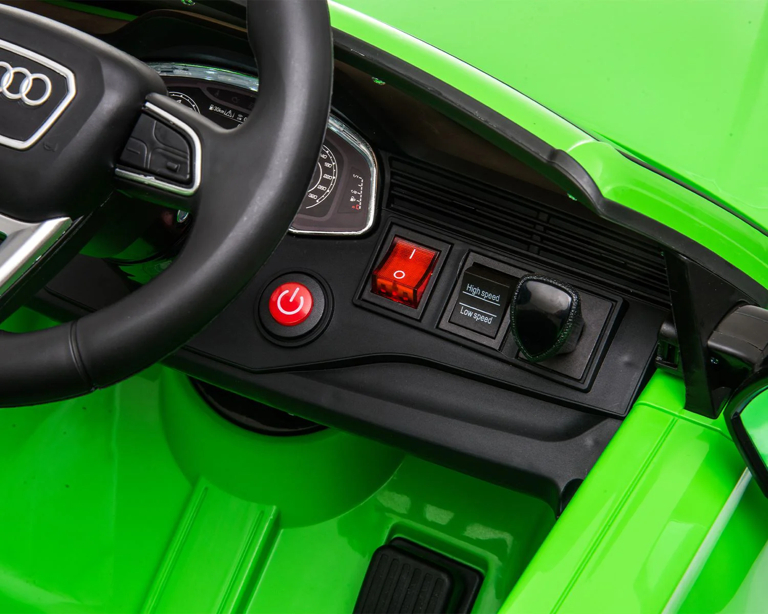 Masina electrica KikkaBoo Audi RSQ8 Green SP