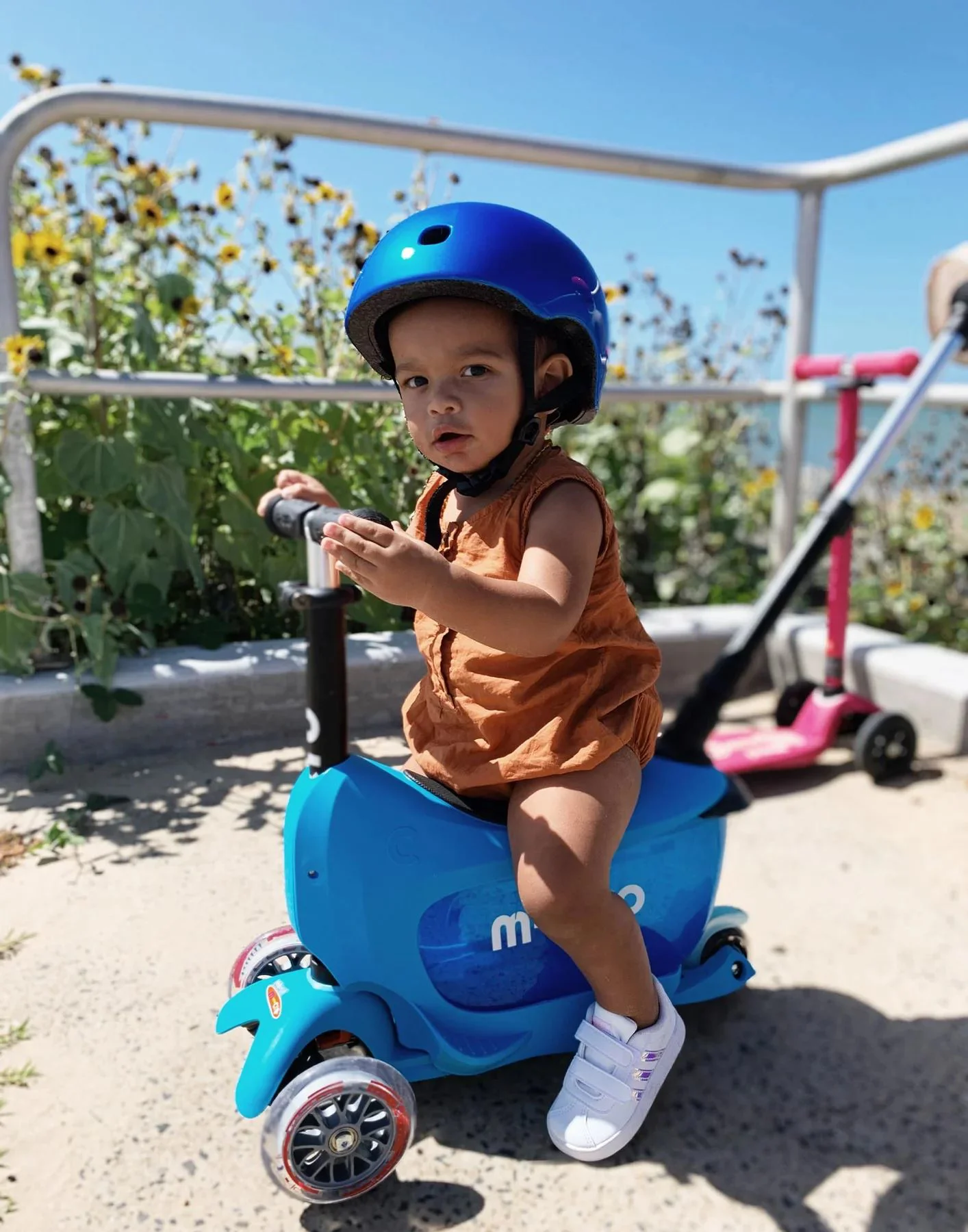 Trotineta Micro Mini2go Deluxe Plus Blue foto