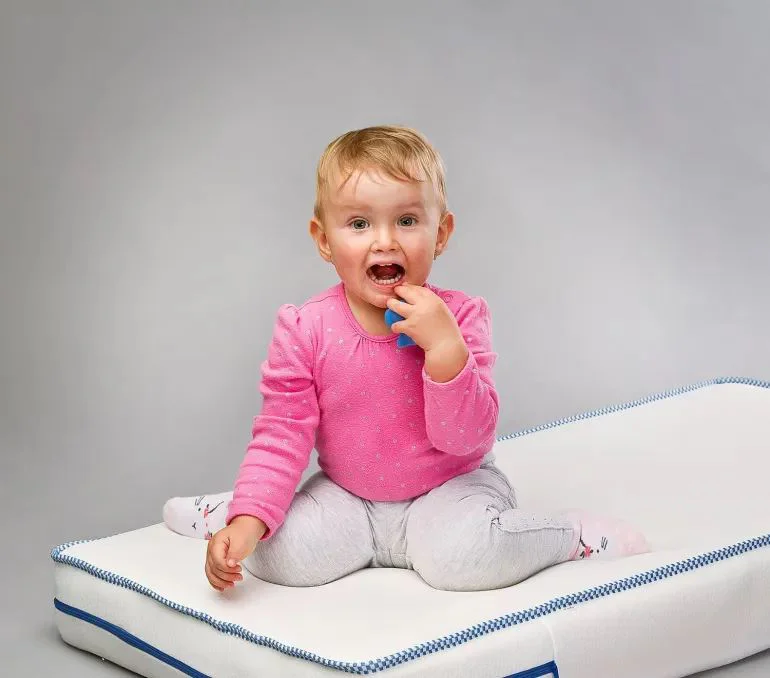 Двусторонний матрас Caretero Latex-Foam 120x60x10 см