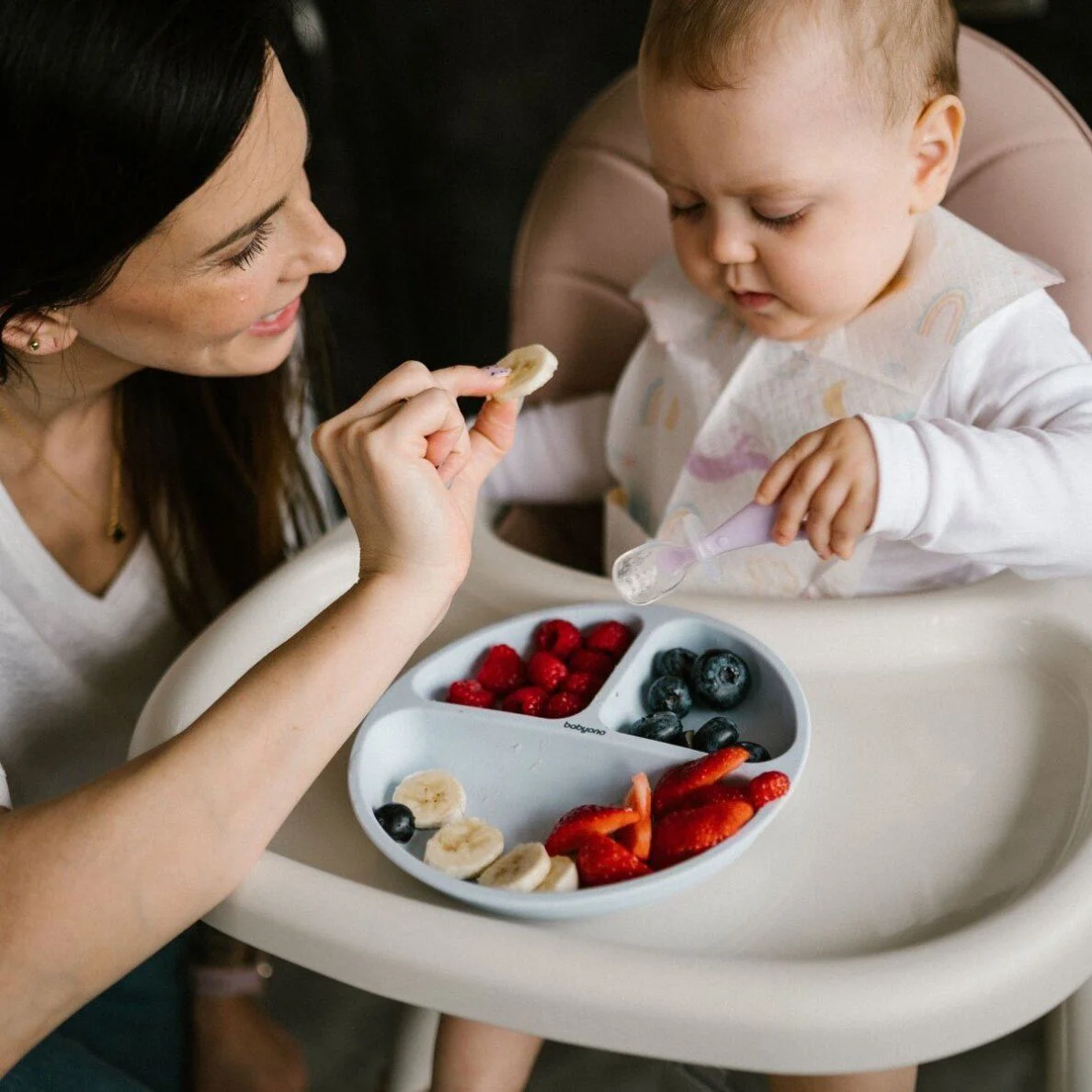 Farfurie din silicon cu ventuza BabyOno Albastru