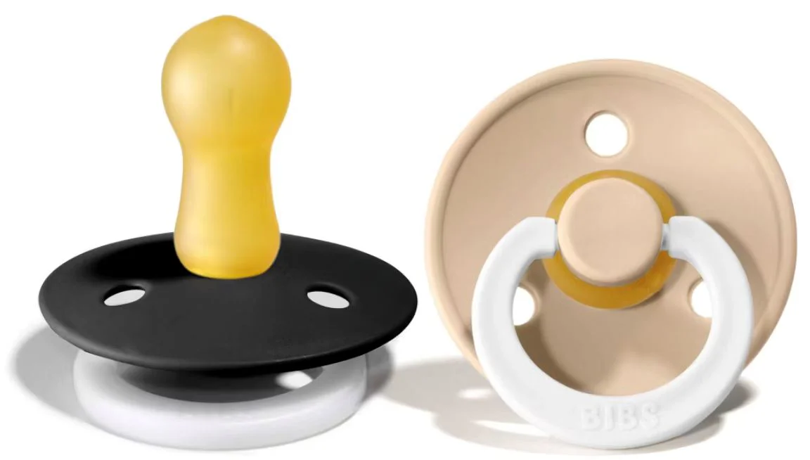 Set 2 suzete rotunde din latex fosforescente BIBS Colour Glow Black/Vanilla (6-18 luni) foto