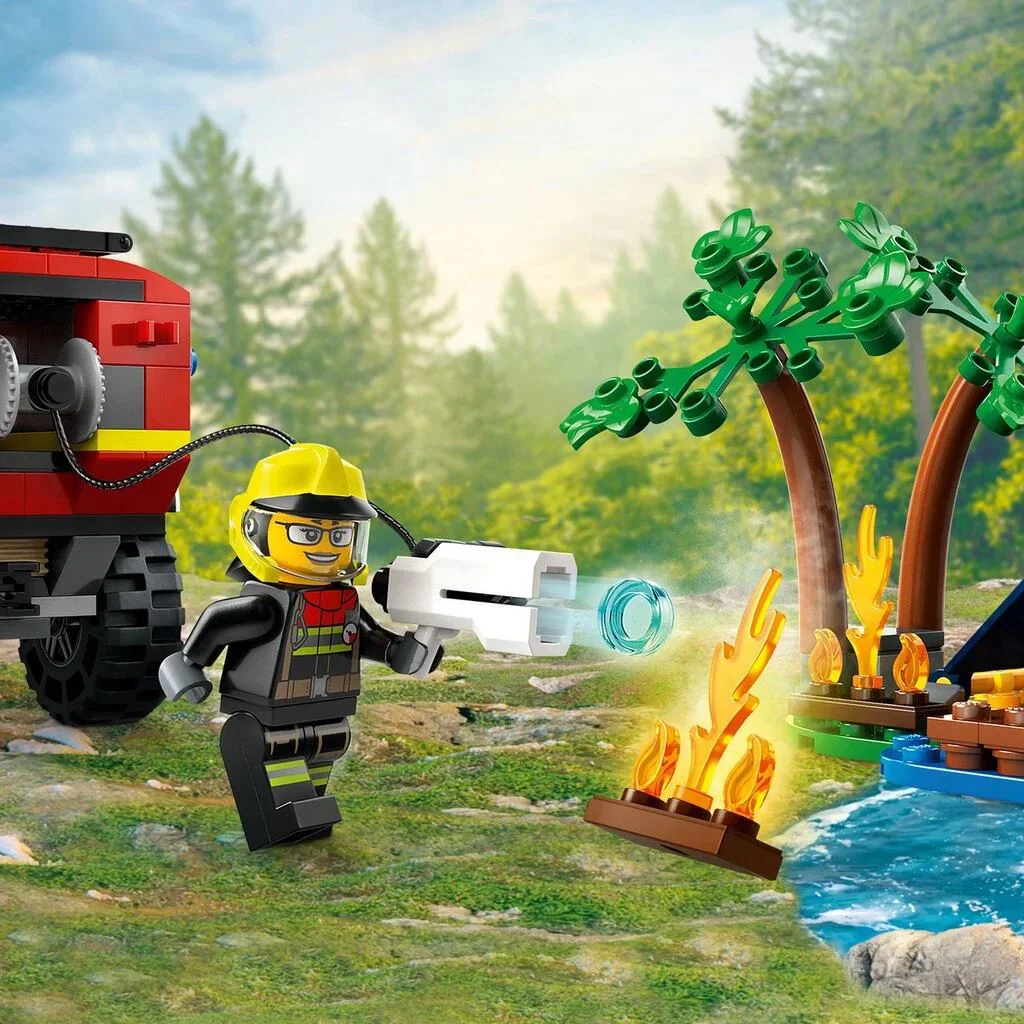 LEGO City 4x4 Fire Truck with Rescue Boat foto