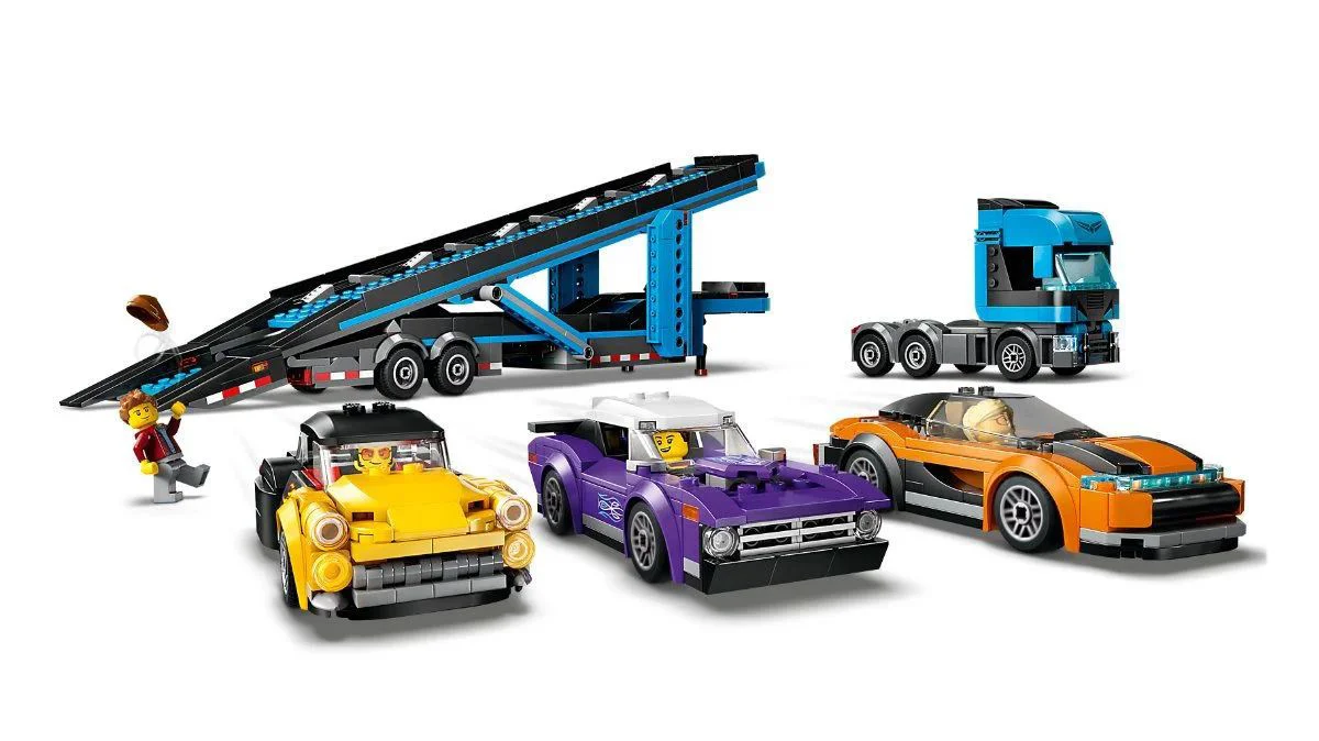 Set de constructie LEGO City Transportator de masini sport