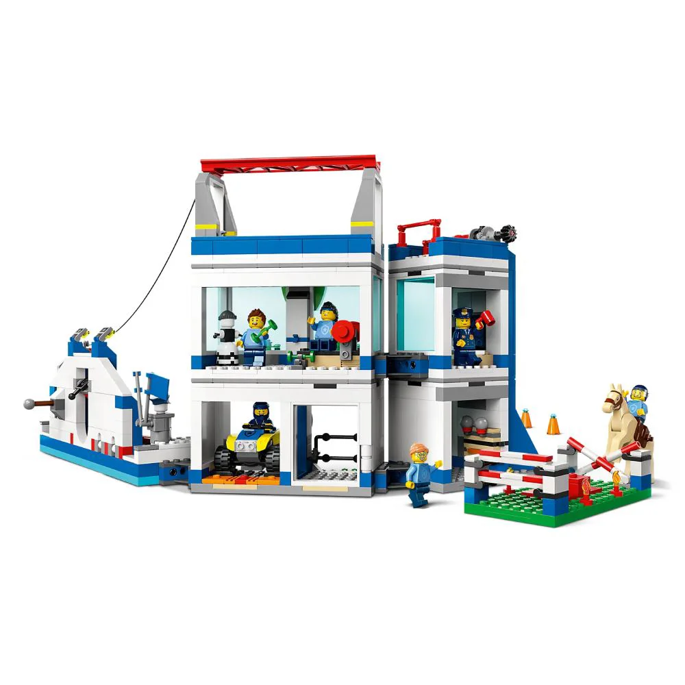 Set de constructie LEGO City Academia de politie, 823 el. foto