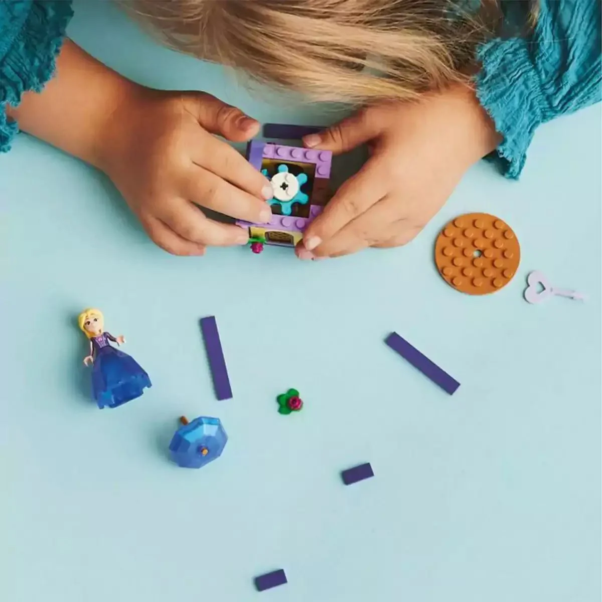 Set de constructie LEGO Disney Twirling Rapunzel, 89 el. foto