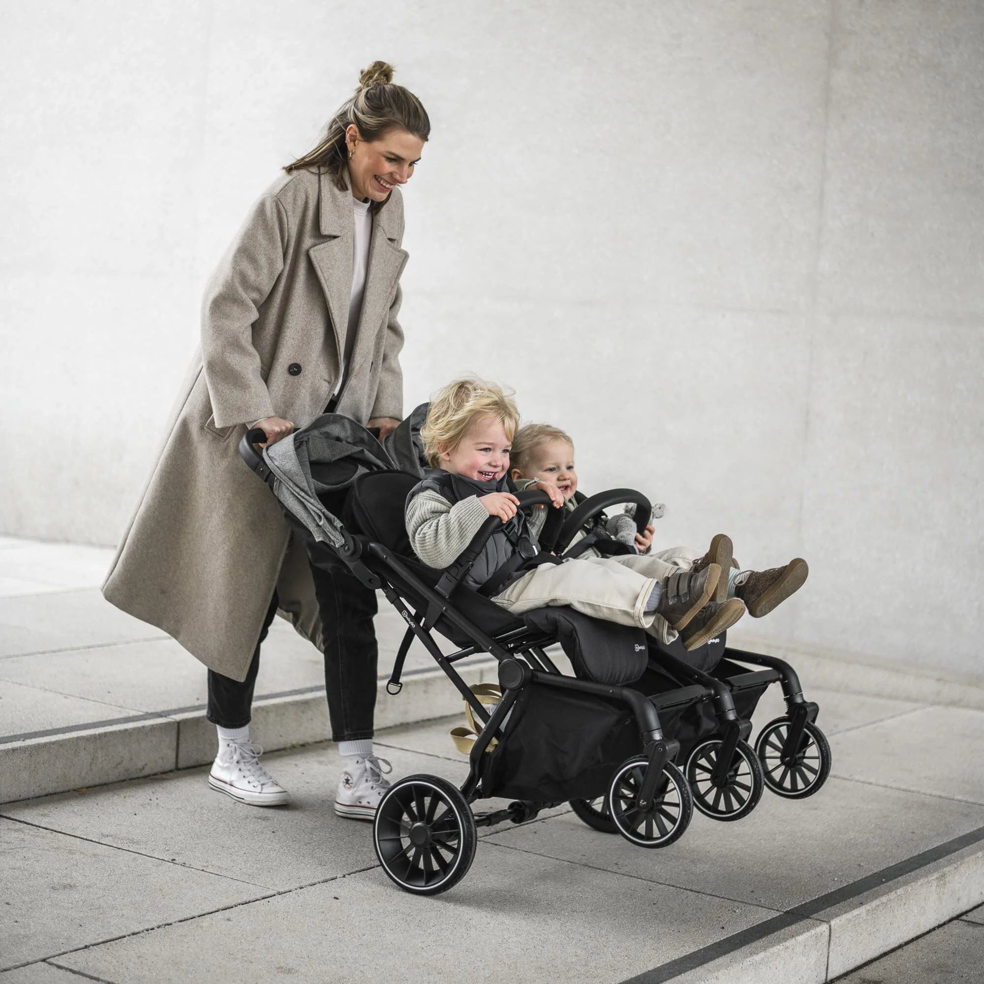Carucior pentru gemeni BabyGo GoTwice Black