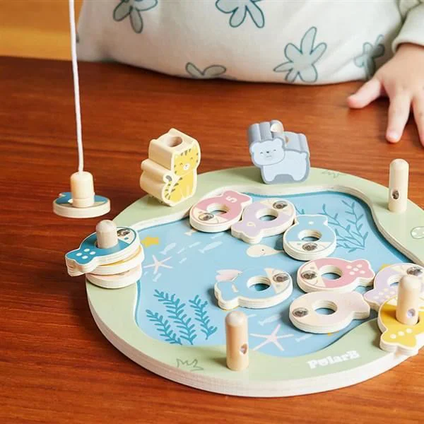 Set din lemn Viga Toys Pescuit cu magnet