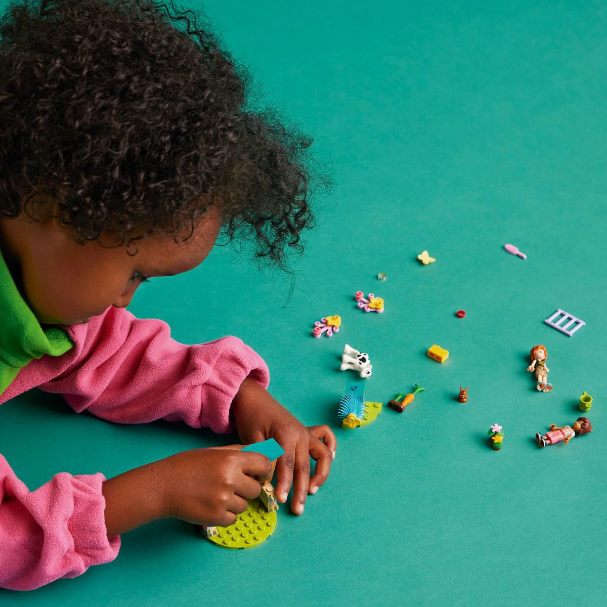 Set de constructie LEGO Friends Staul pentru vitelul lui Autumn, 79 el. foto