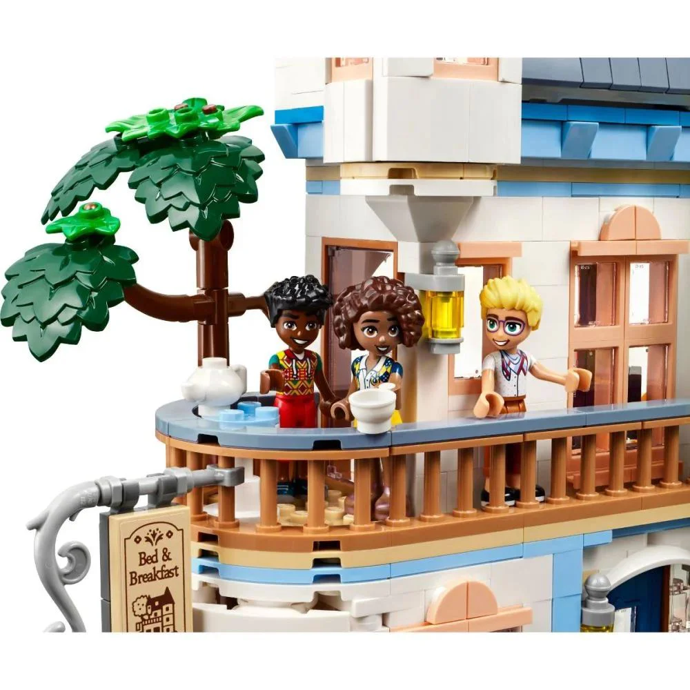 Конструктор LEGO Friends Замок-гостиница, 1311 эл.