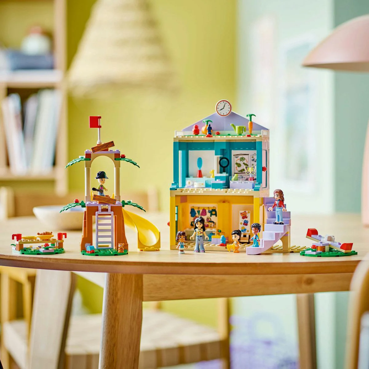 Конструктор LEGO Friends Детский сад в городе Хартлейк, 239 эл. foto