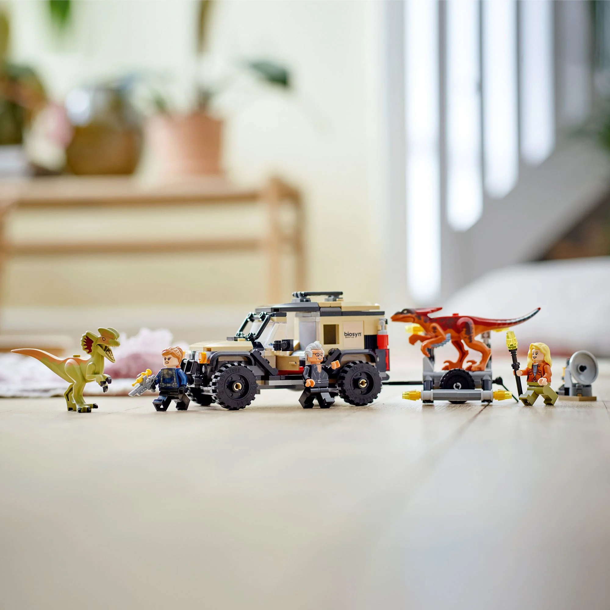 Set de constructie LEGO Jurassic World Transport de Pyroraptor si Dilophozaur , 254 el. foto