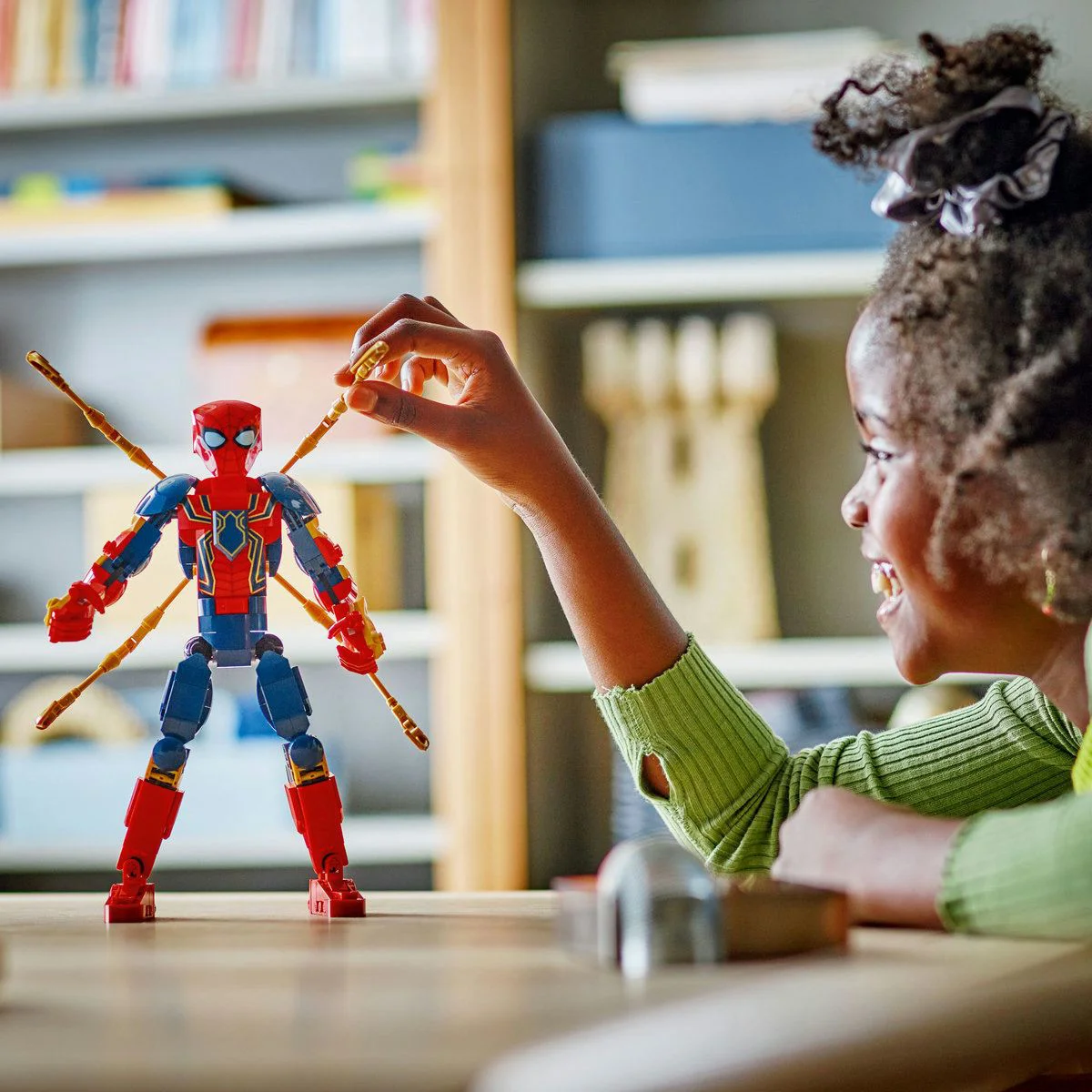 Фигурка LEGO Marvel Железный Человек-Паук, 303 эл. foto