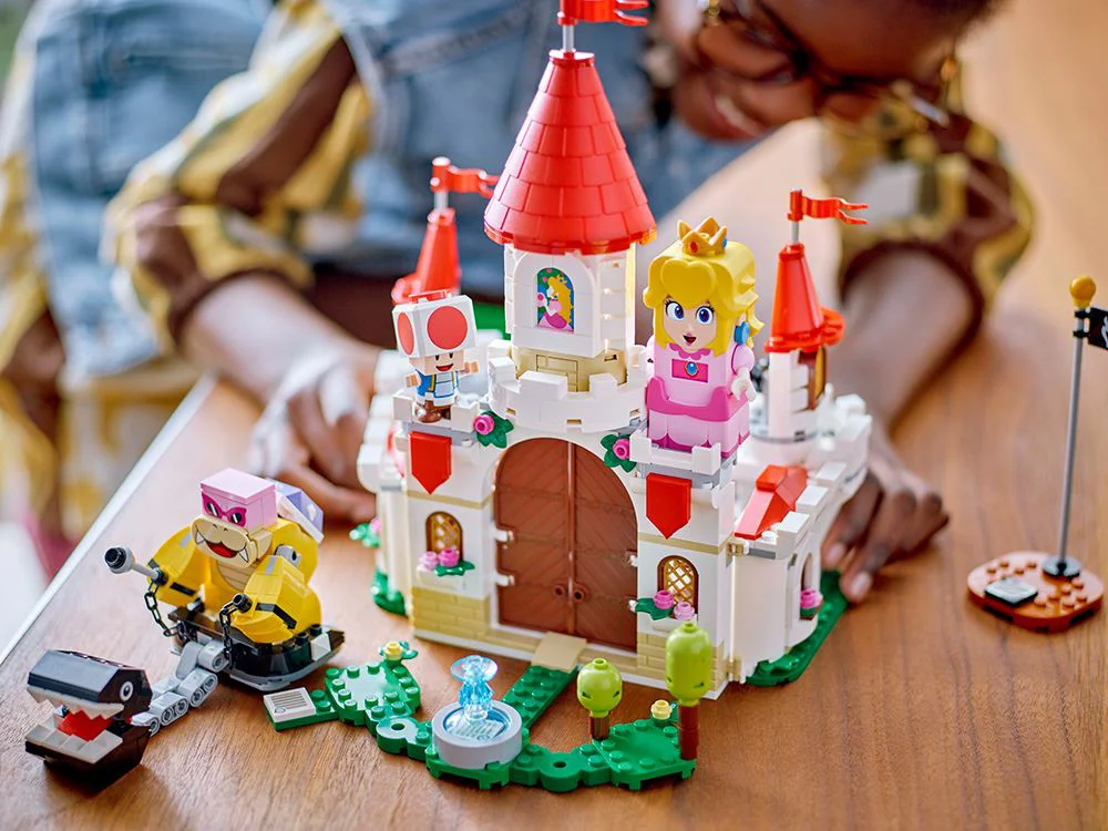 Конструктор LEGO Super Mario Битва с Роем в замке Принцессы Пич, 738 эл. foto
