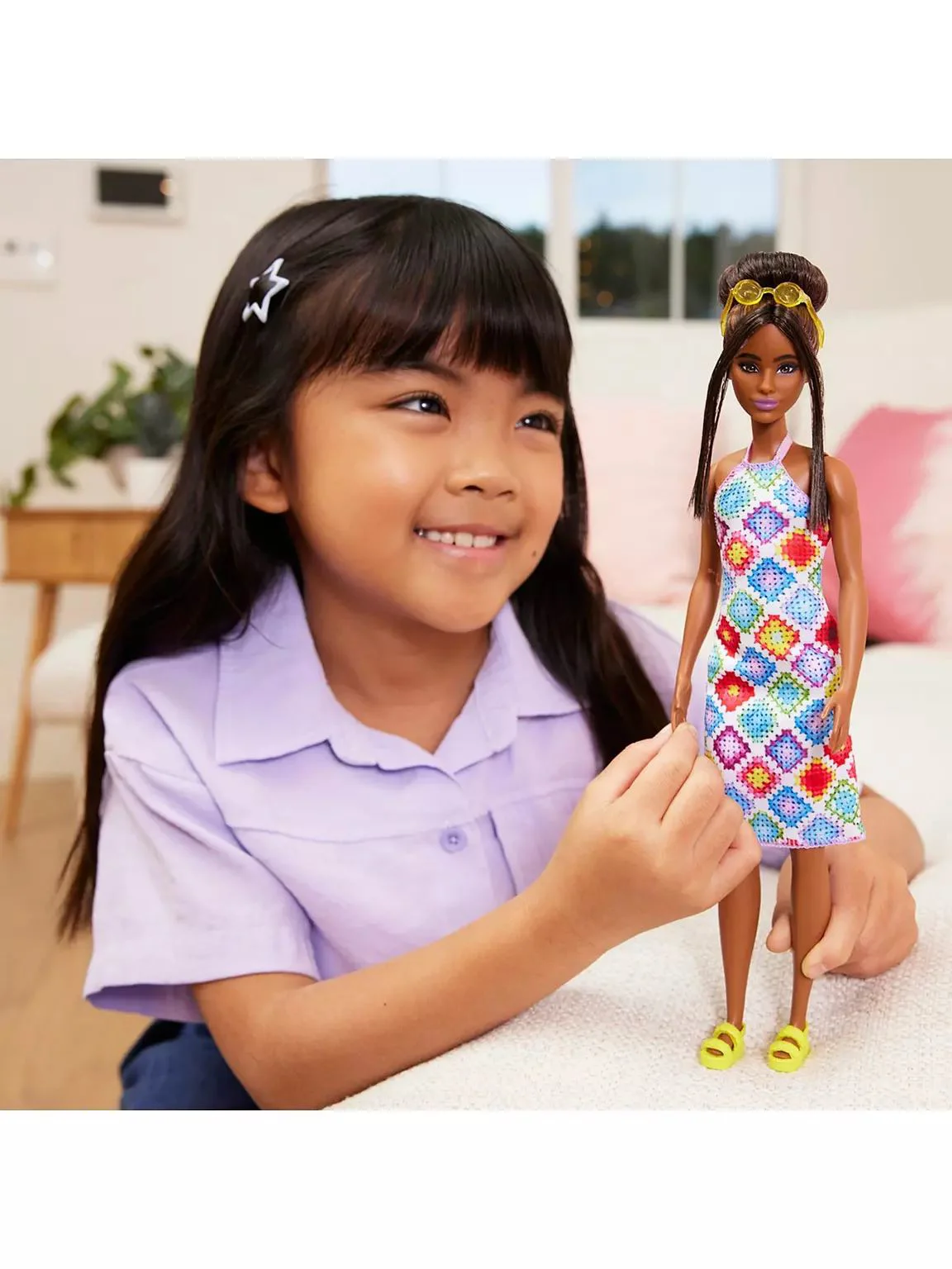 Кукла Barbie "Модница с каштановыми волосами" foto