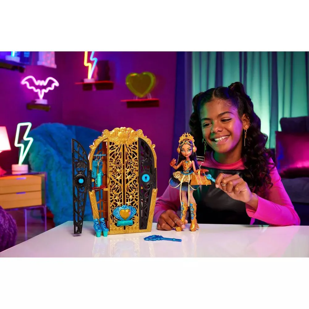 Игровой набор Monster High Cleo De Nile