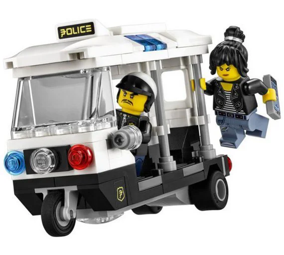LEGO Ninjago - Ограбление киоска в НИНДЗЯГО Сити foto