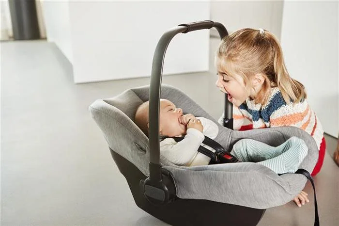 Scoica auto Nuna PIPA Lite Ebony + baza isofix