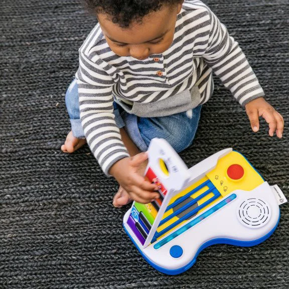 Музыкальная игрушка 2 в 1 Baby Einstein Пиано и Китара Flip&amp;Riff Keytar