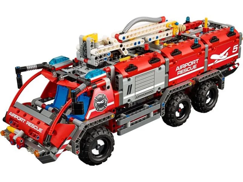 LEGO Technic - Автомобиль спасательной службы foto