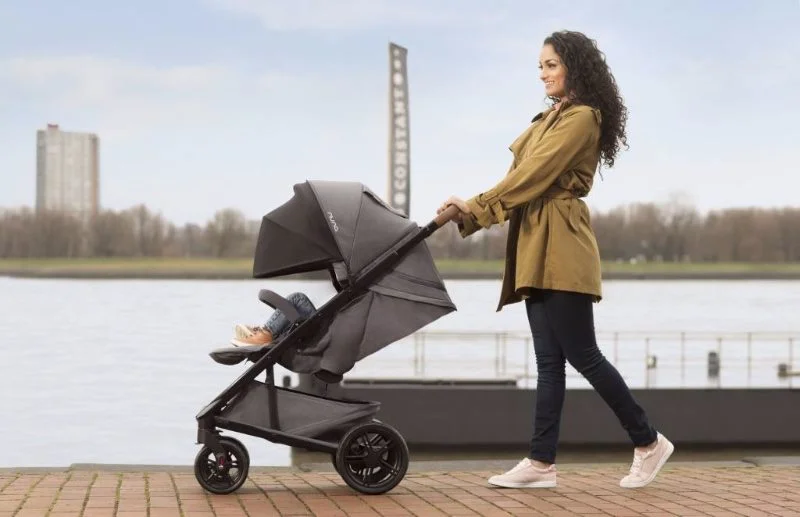 Carucior Ultracompact Nuna Tavo Caviar