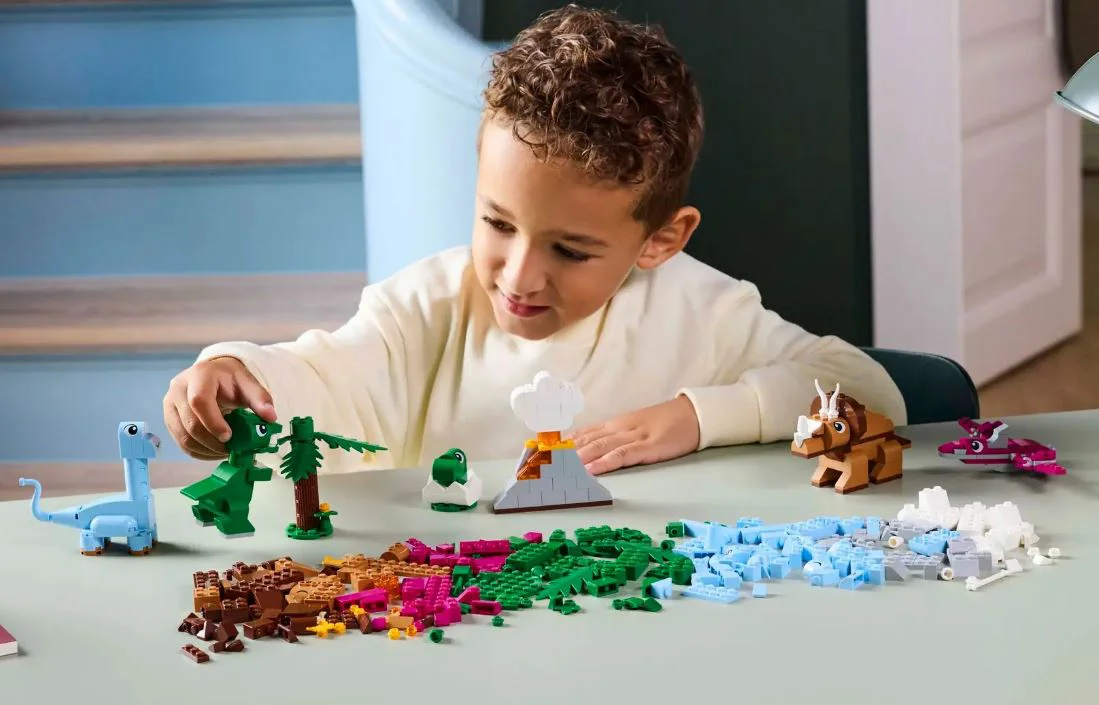 LEGO Classic - Креативные динозавры foto