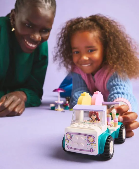 LEGO Friends - Морозильный фургон города Хартлейк foto