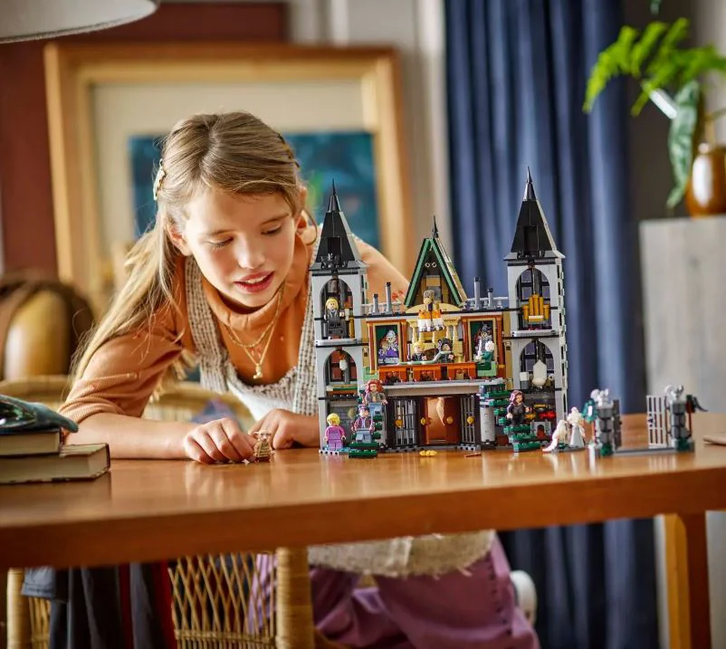 LEGO Harry Potter - Поместье Малфоев foto