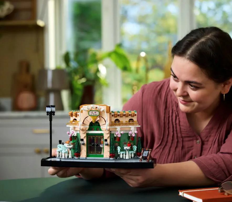 LEGO Icons - Французское кафе foto