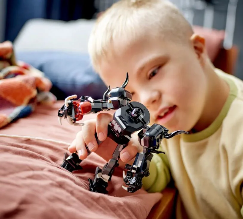 LEGO Marvel - Venom Mech Armor vs. Miles Morales foto