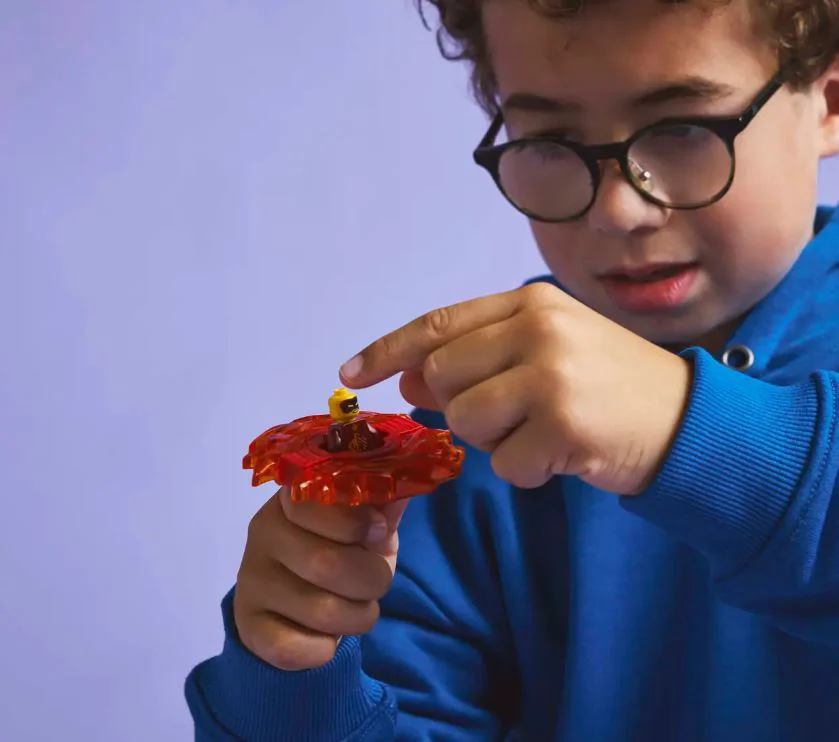 LEGO Ninjago - Spinnerul Spinjitzu al dragonului lui Kai foto