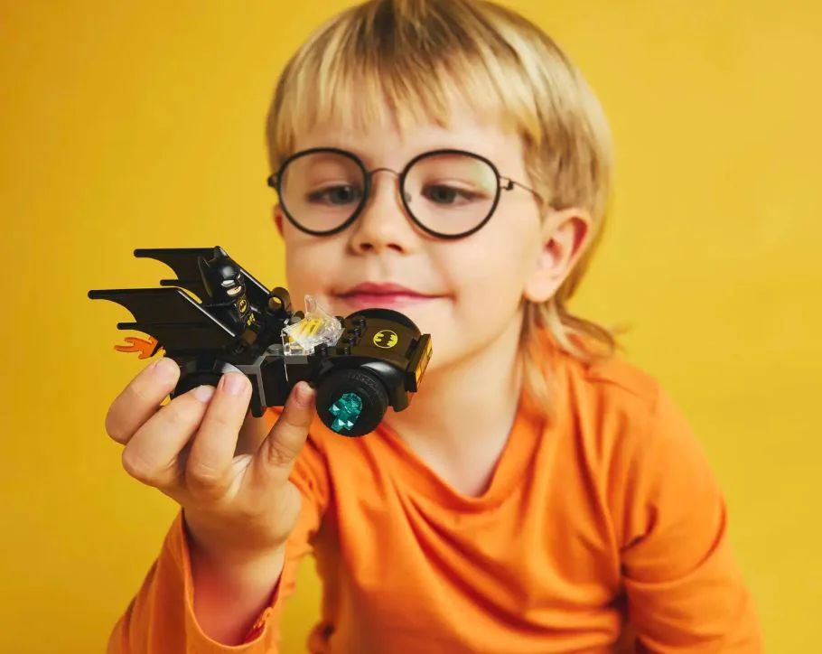 LEGO Super Heroes - Batman & Batmobile против Mr. Freeze foto