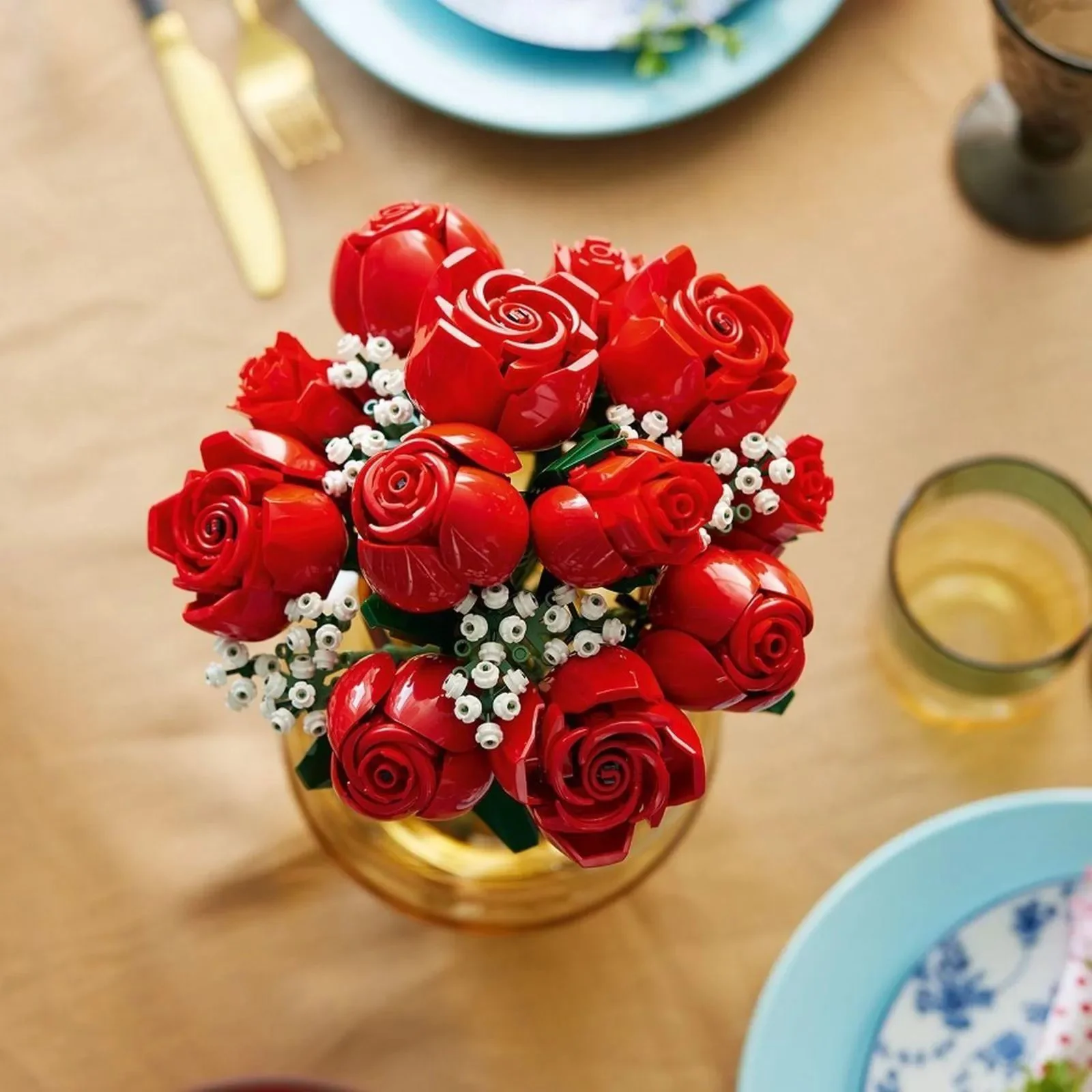Строительный набор LEGO Botanicals Букет роз, 822 эл.