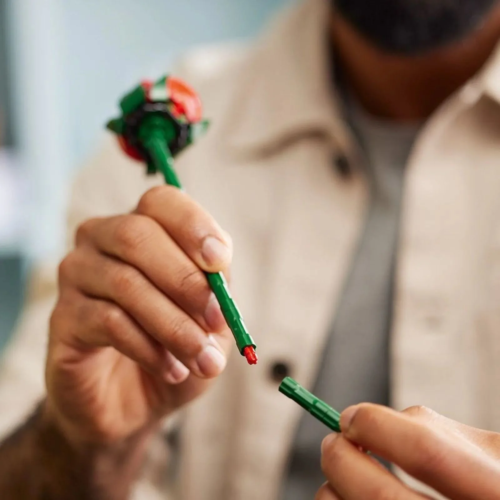 Строительный набор LEGO Botanicals Букет роз, 822 эл.