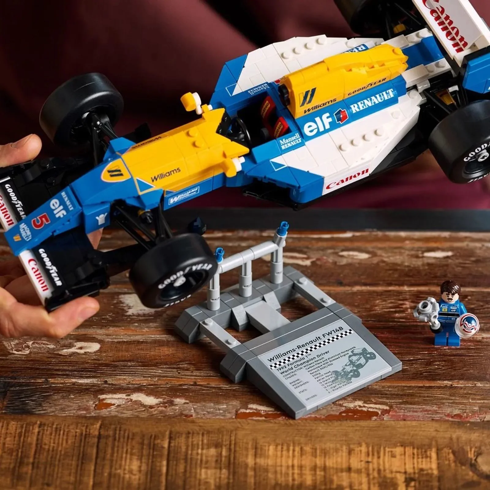 Set de constructie LEGO Icons Williams Racing FW14B si Nigel Mansell, 799 el. foto