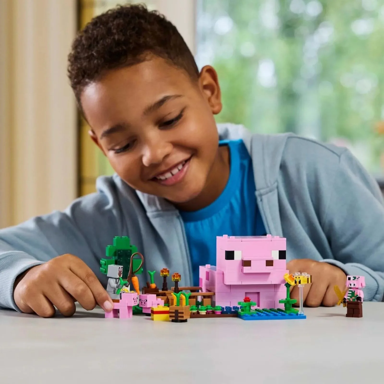 Строительный набор LEGO Minecraft Дом-свинка, 238 эл. foto