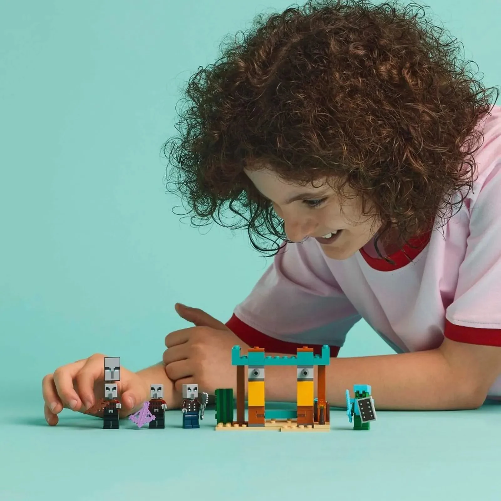 Строительный набор LEGO Minecraft Пустынный патруль илладжеров, 105 эл.