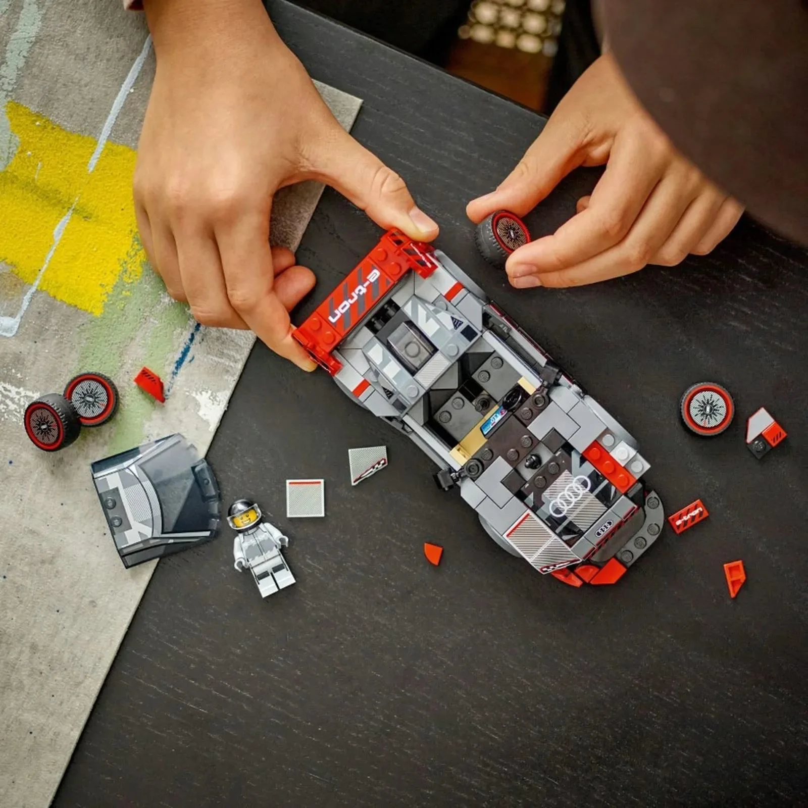Конструктор LEGO Speed Champions Гоночный автомобиль Audi S1 E-Tron Quattro, 274 эл. foto