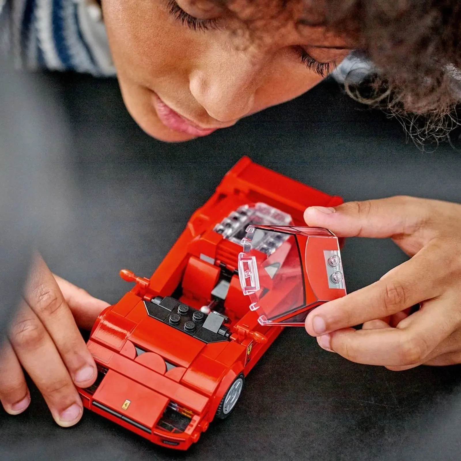 Set de constructie LEGO Speed Champions Supermasina Ferrari F40, 318 el. foto