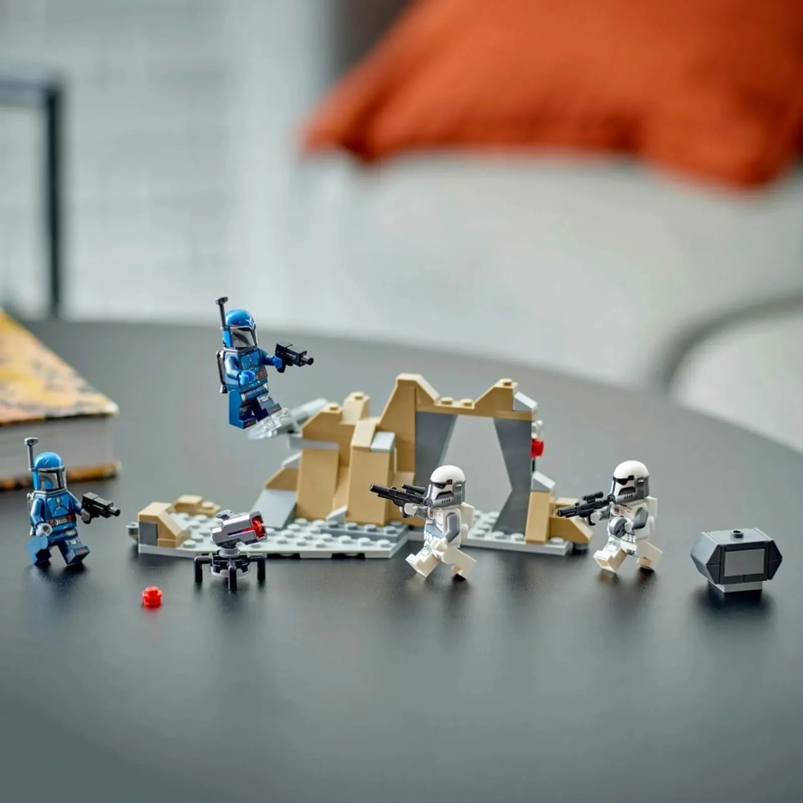 Set de constructie LEGO Star Wars Pachet de lupta Ambuscada pe Mandalore, 109 el. foto