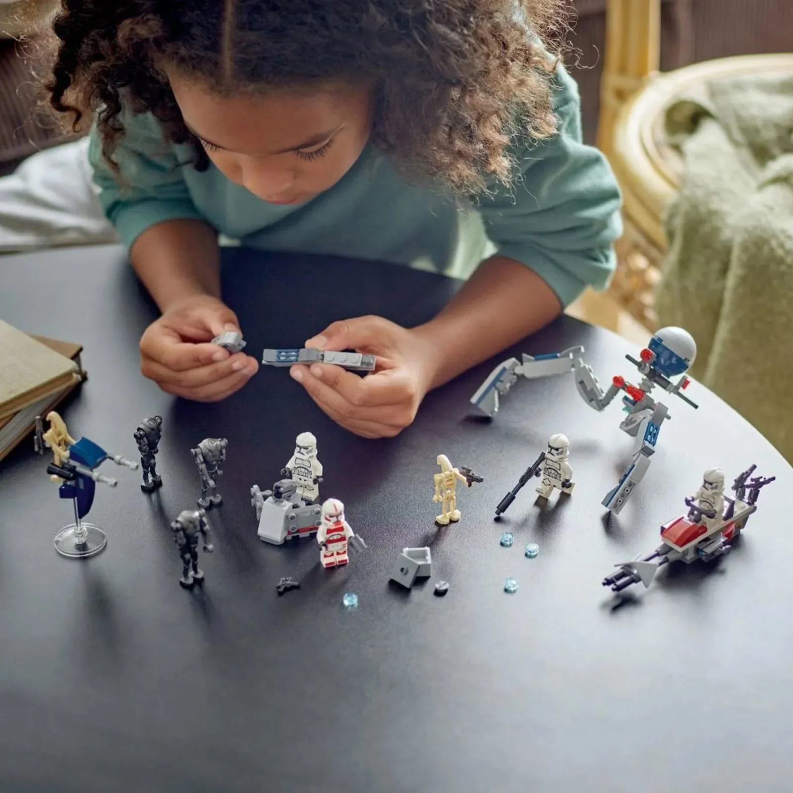 Set de constructie LEGO Star Wars Pachet de lupta Clone Trooper si droid de lupta, 215 el. foto