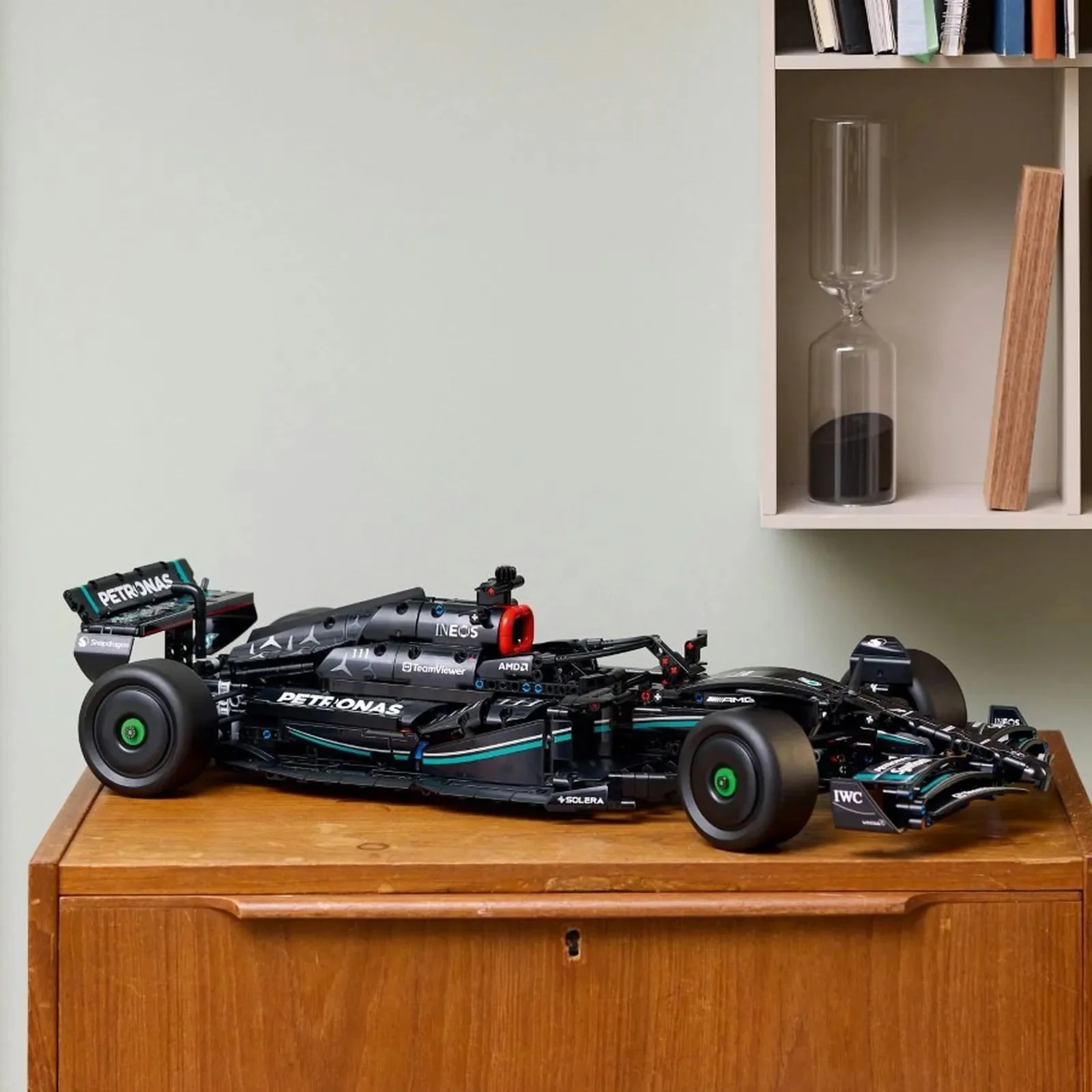 Set de constructie LEGO Technic Mercedes-AMG F1 W14 E Performance, 1642 el.
