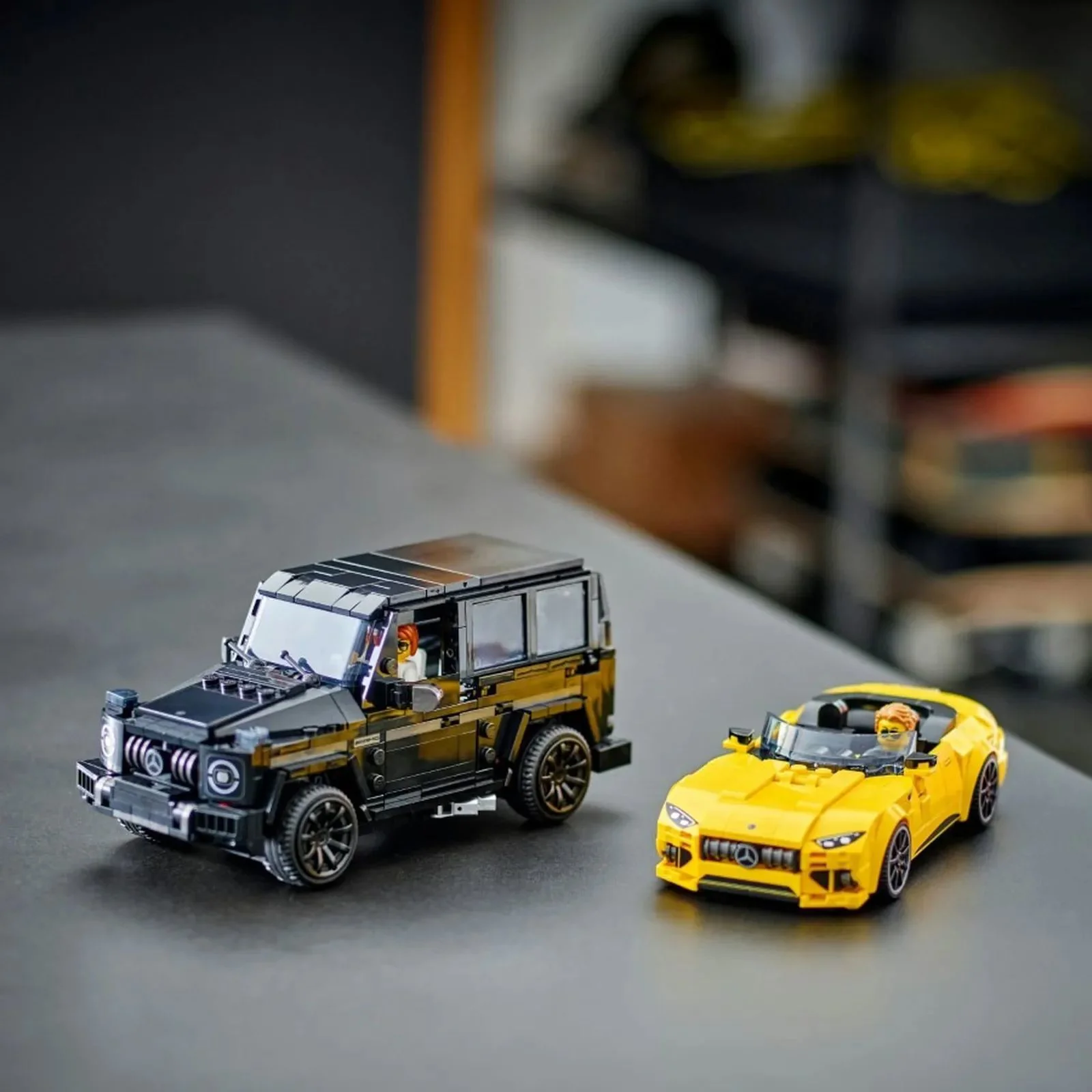 Конструктор LEGO Speed Champions Mercedes-AMG G 63 и Mercedes-AMG SL 63, 808 эл. foto
